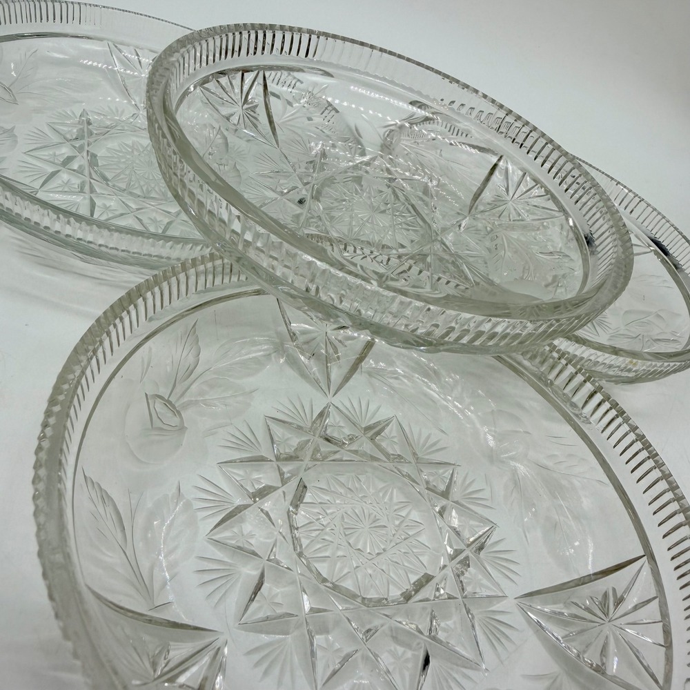 Vintage Pressed Glass Starburst Frosted Leaf Dessert Bowls Set of 4 Clear